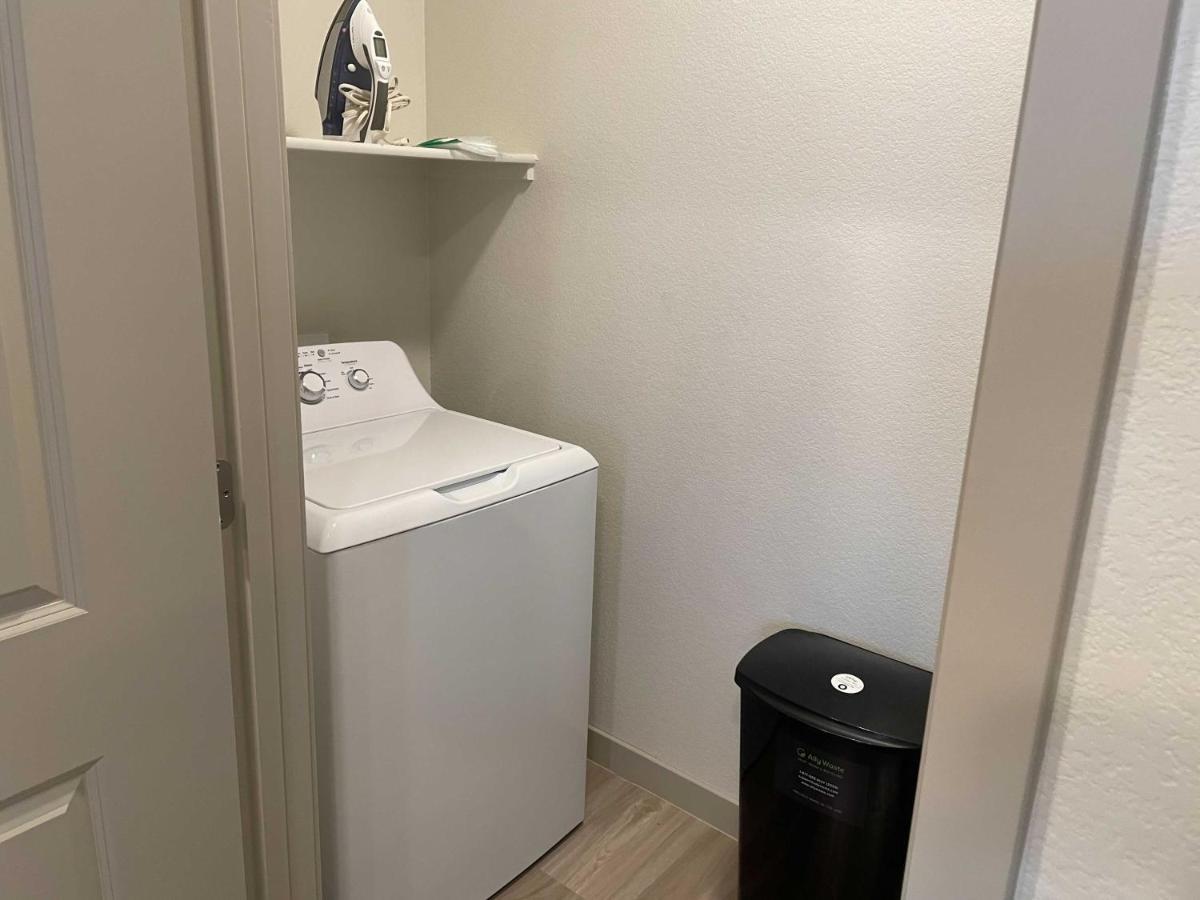Stay Gia New Modern 1 Bedroom Apartment With Swimming Pool & Gym At Grayson Place Гудиър Екстериор снимка